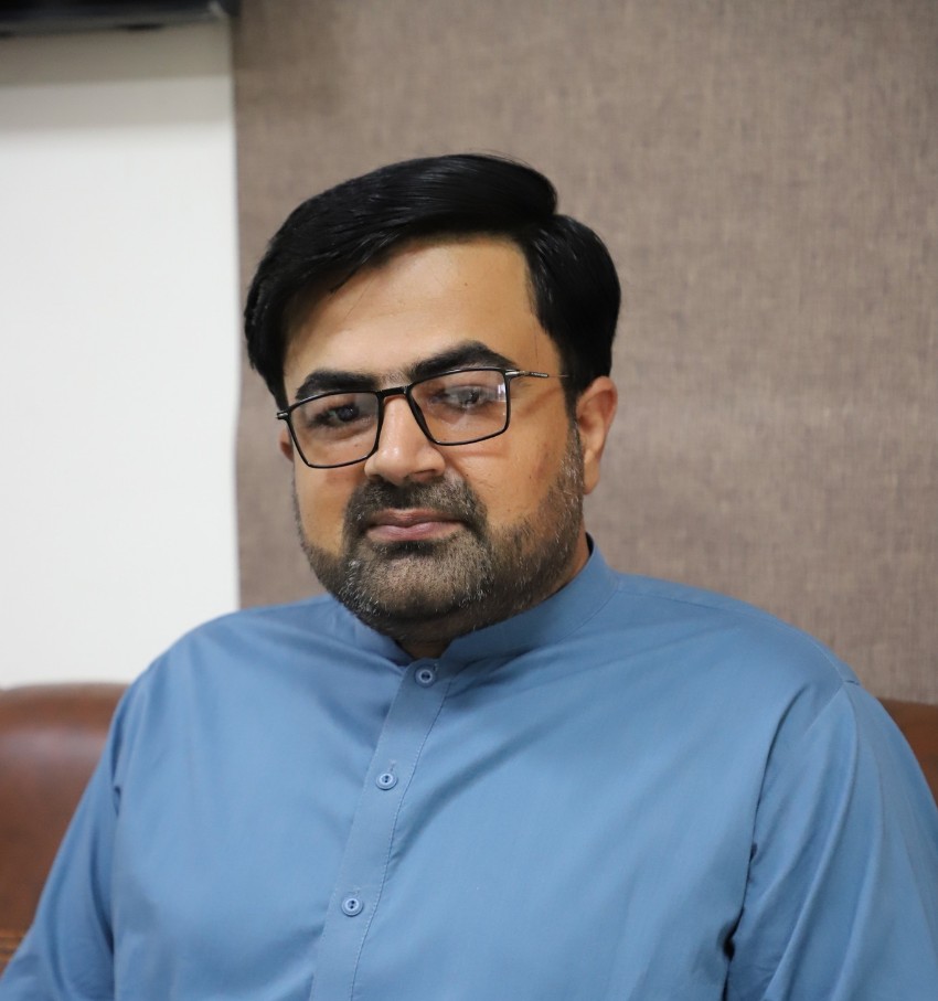 Dr. Muzzamal Hussain